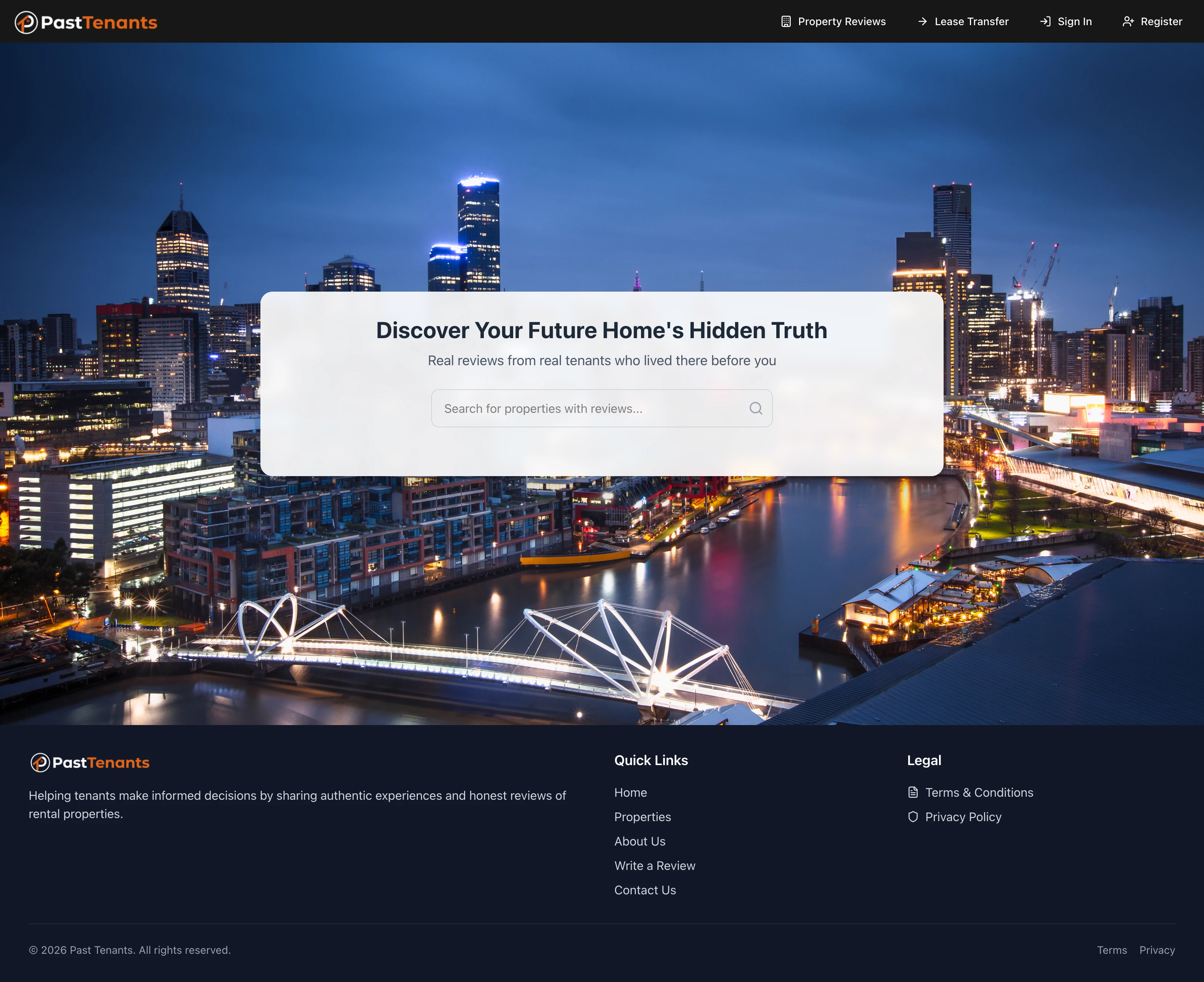 A short gif of Chris Hemsworth experiencing the VR experience